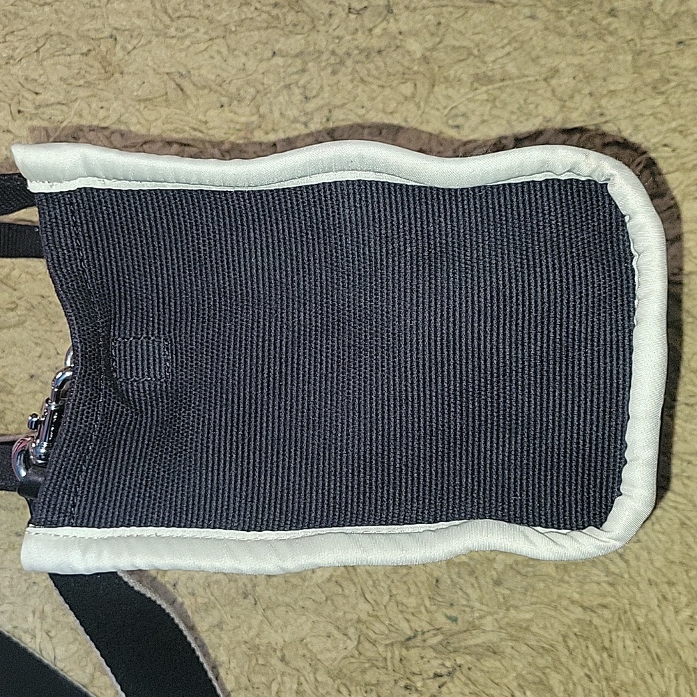 Marc Jacobs Black and White Tote Bag - Picture 6 of 12